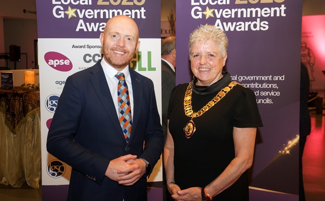 1 - LGA 25 - Host & NILGA President.jpg